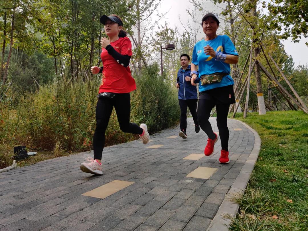 破纪录了！16万人报名参加“回天”这项赛事