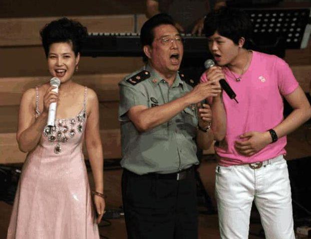 梦鸽儿子李天一近况,李天一是李双江和梦鸽的亲生子吗