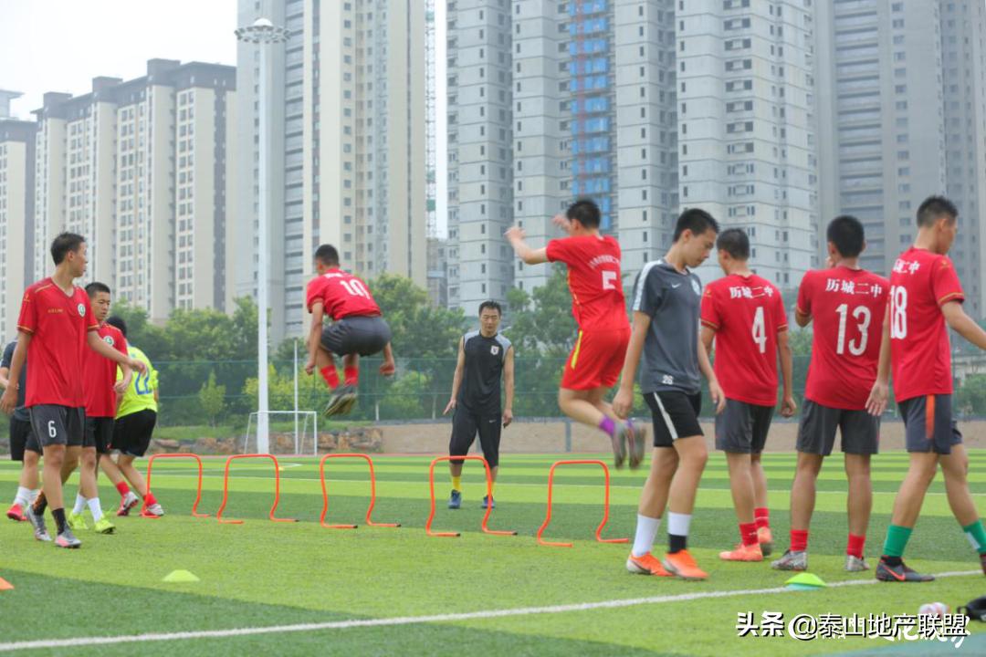 前女足主教练恒大领队,前国家女子足球队队长