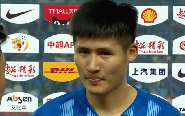 带刀侍卫表演视频,带刀侍卫挥刀名场面