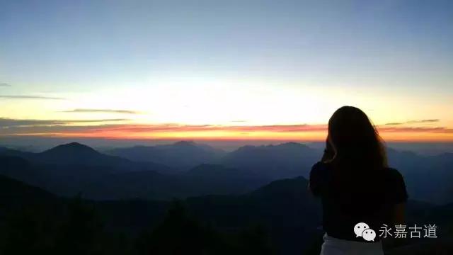 温州四海尖上观日出,初阳如血,美轮美奂,绝无仅有