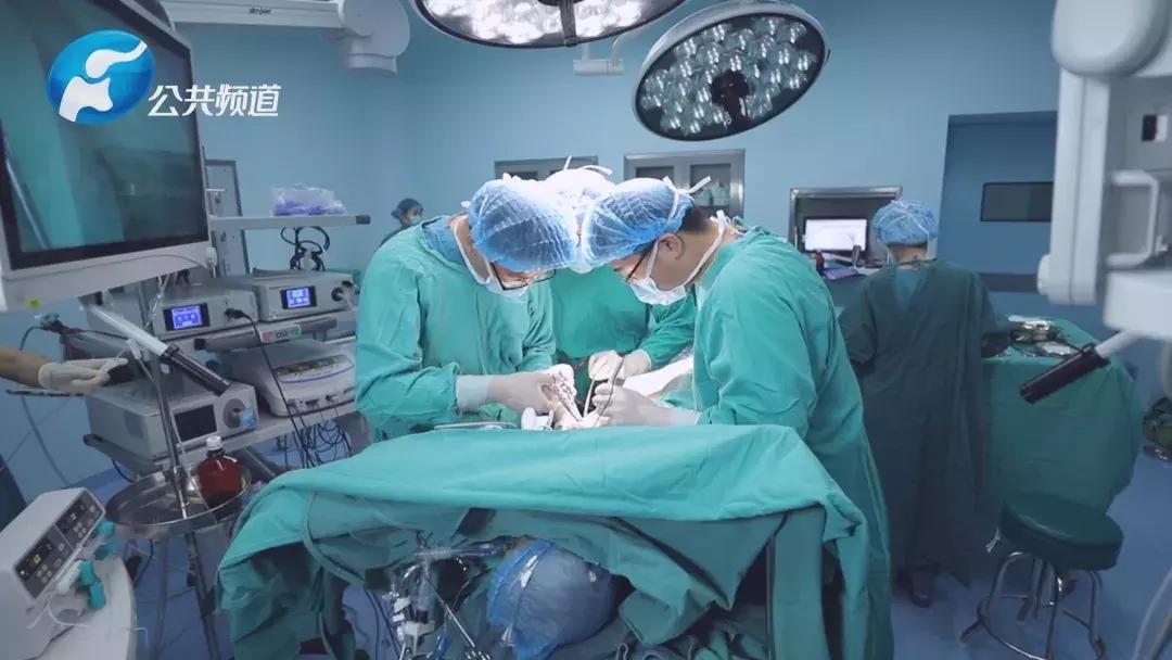 拼搏亮剑|河南大学第一附属医院胸腔镜辅助食管癌根治横结肠代食管手术纪实