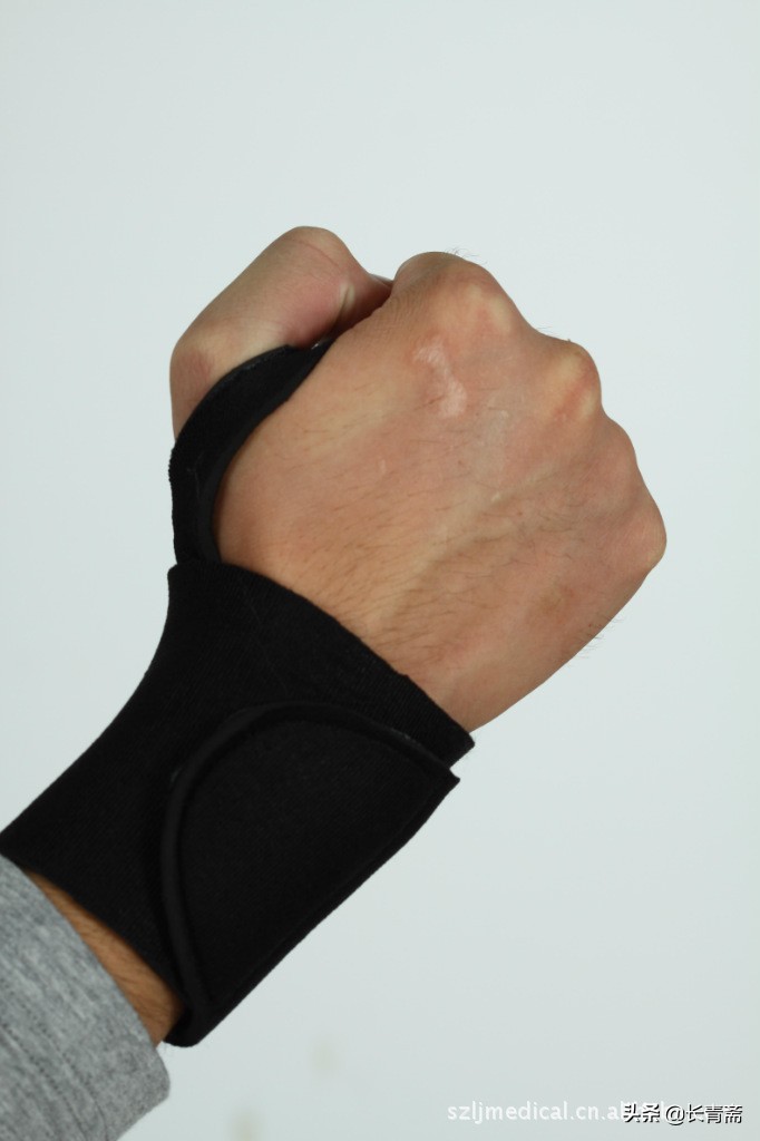 撸铁导致出血,撸铁肌肉有撕裂感觉正常么