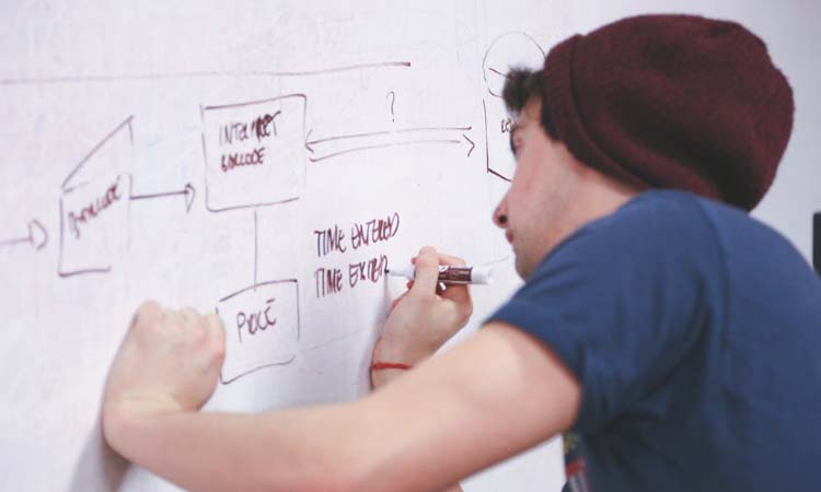 刚上任怎么给下属立规矩,新主管上任下属不听话怎么办