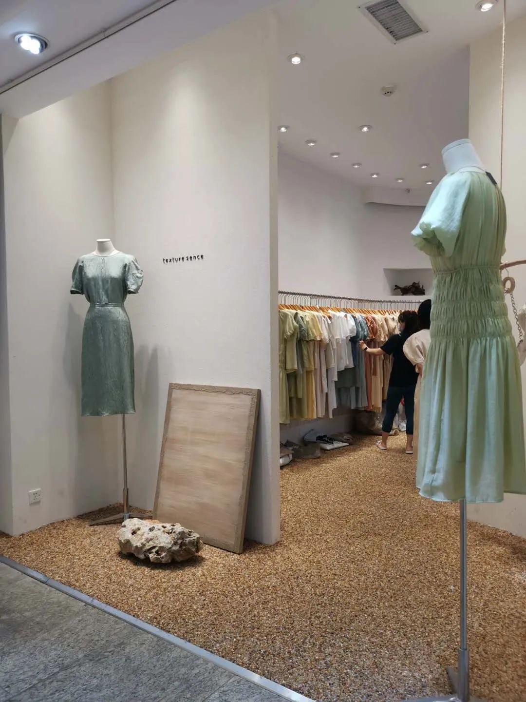 广州最美的服装市场推荐,广州最流行服装批发