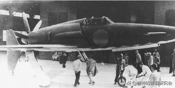 褰╃粯浜屾垬寰峰啗鍧﹀厠,褰╃粯涓殑鎴樹簤