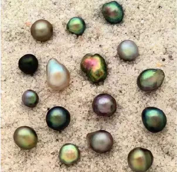 戴上珍珠发夹就是小仙女,当女人戴上眼镜