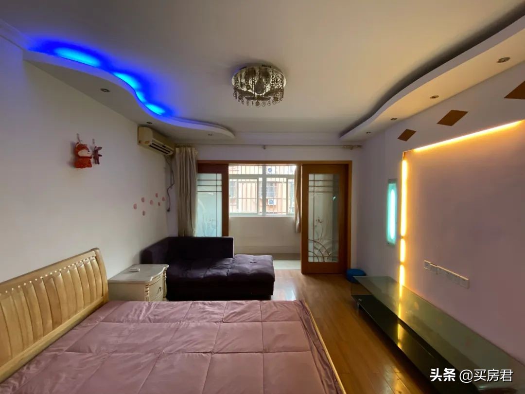 在三牌楼撸了顿串，他决定在这里买房