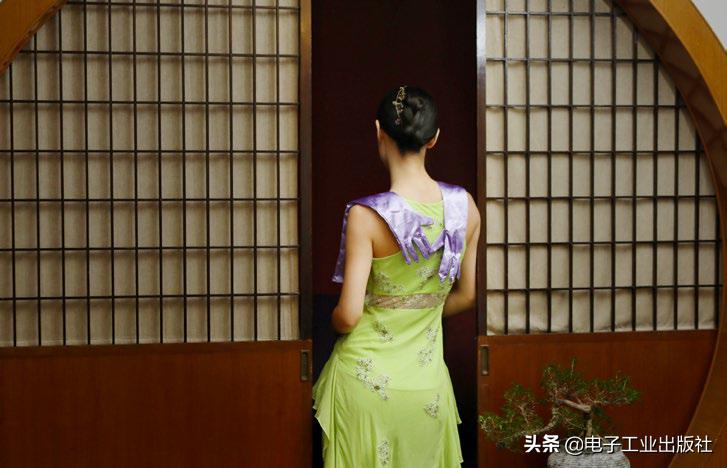 简单复古高级感写真,又纯又撩人的复古风文艺写真