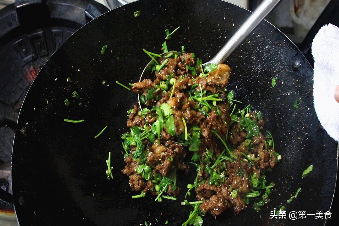 煮熟的羊肉爆炒的做法孜然羊肉,羊肉煮熟做羊肉串怎么做孜然羊肉