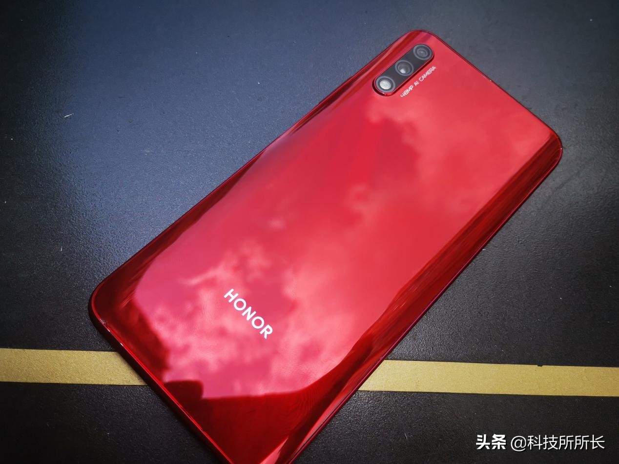 荣耀9x可以使用快充充电吗,荣耀9x手机充电只能充60%