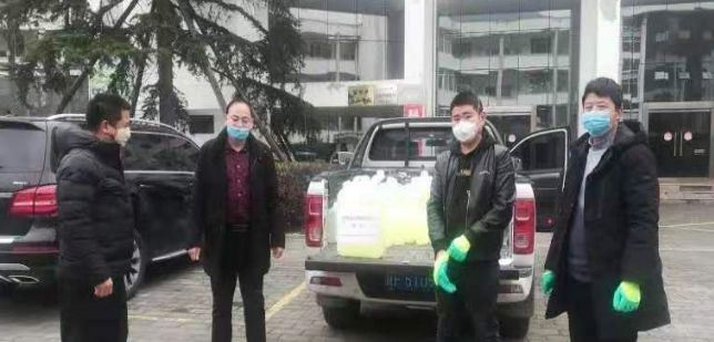 姹熸樊鐨崱杞﹂槦,姹熸樊鐨崱鐖卞績杞﹂槦瑙嗛