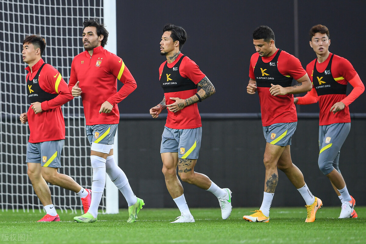 郑智韦世豪广州恒大,广州恒大韦世豪郑智