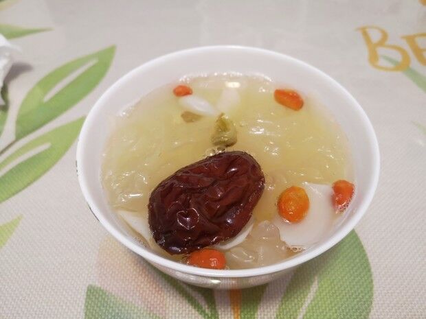 宝妈月子里不宜吃的,月子里宝妈吃不多怎么办