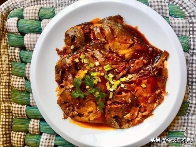 饭店大厨做平鱼最好吃的做法,美食平鱼的制作