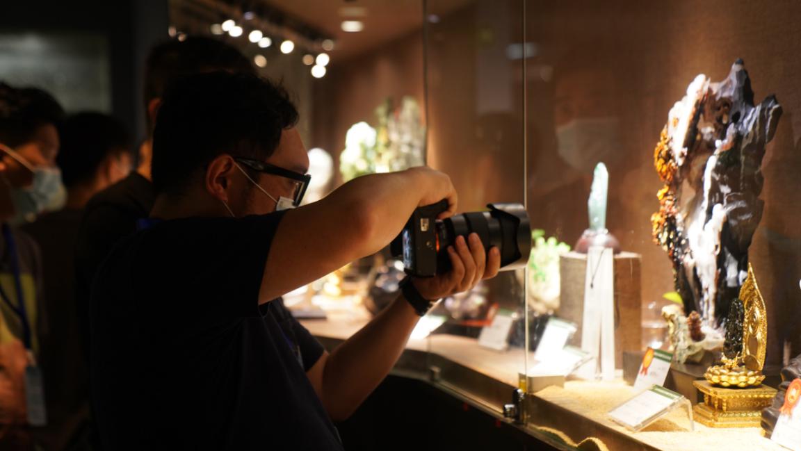 翡翠电商新赛道：2020“琢越杯”携对庄翡翠全网预售入选佳作