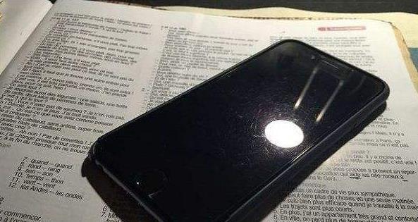 手机到底有没有必要贴膜,手机一定要贴膜吗不贴膜会怎么样