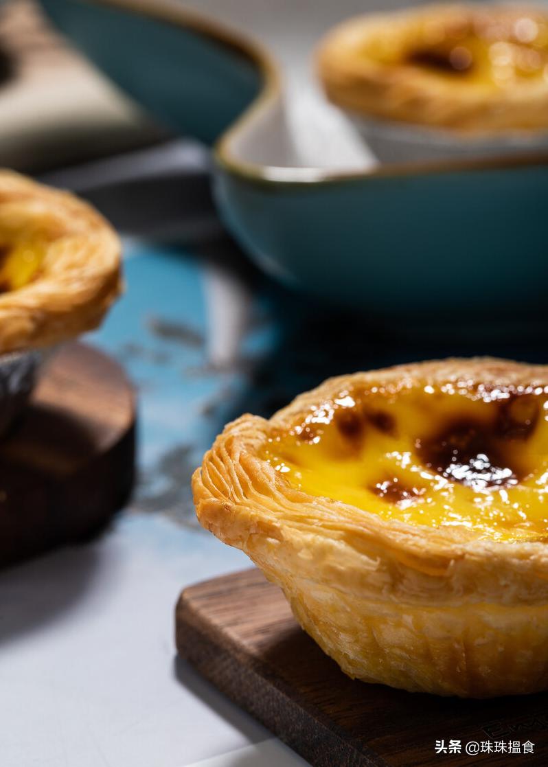 无蛋挞皮蛋挞奶香十足松软好吃,酥皮蛋挞和曲奇蛋挞哪个好吃