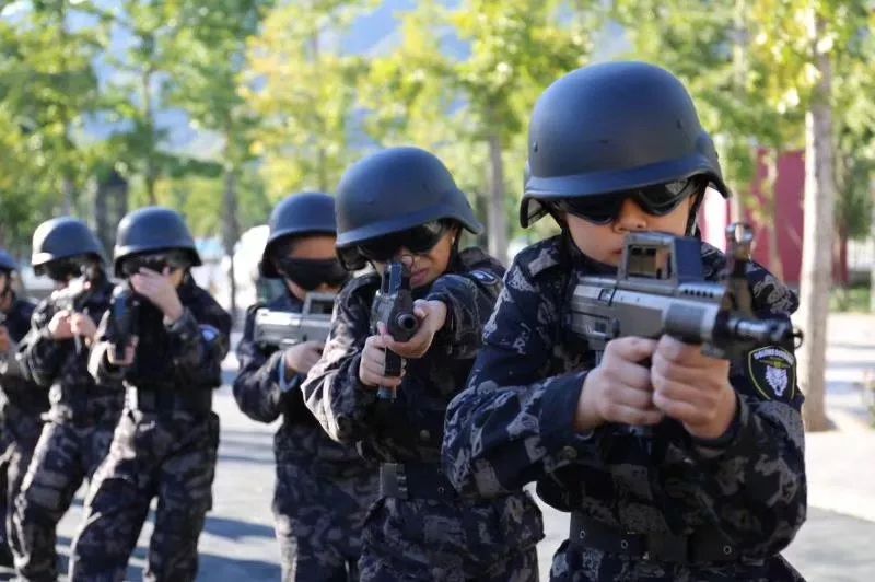 穿越军~童铁旅｜军事主题夏令营男子汉成长习惯养成