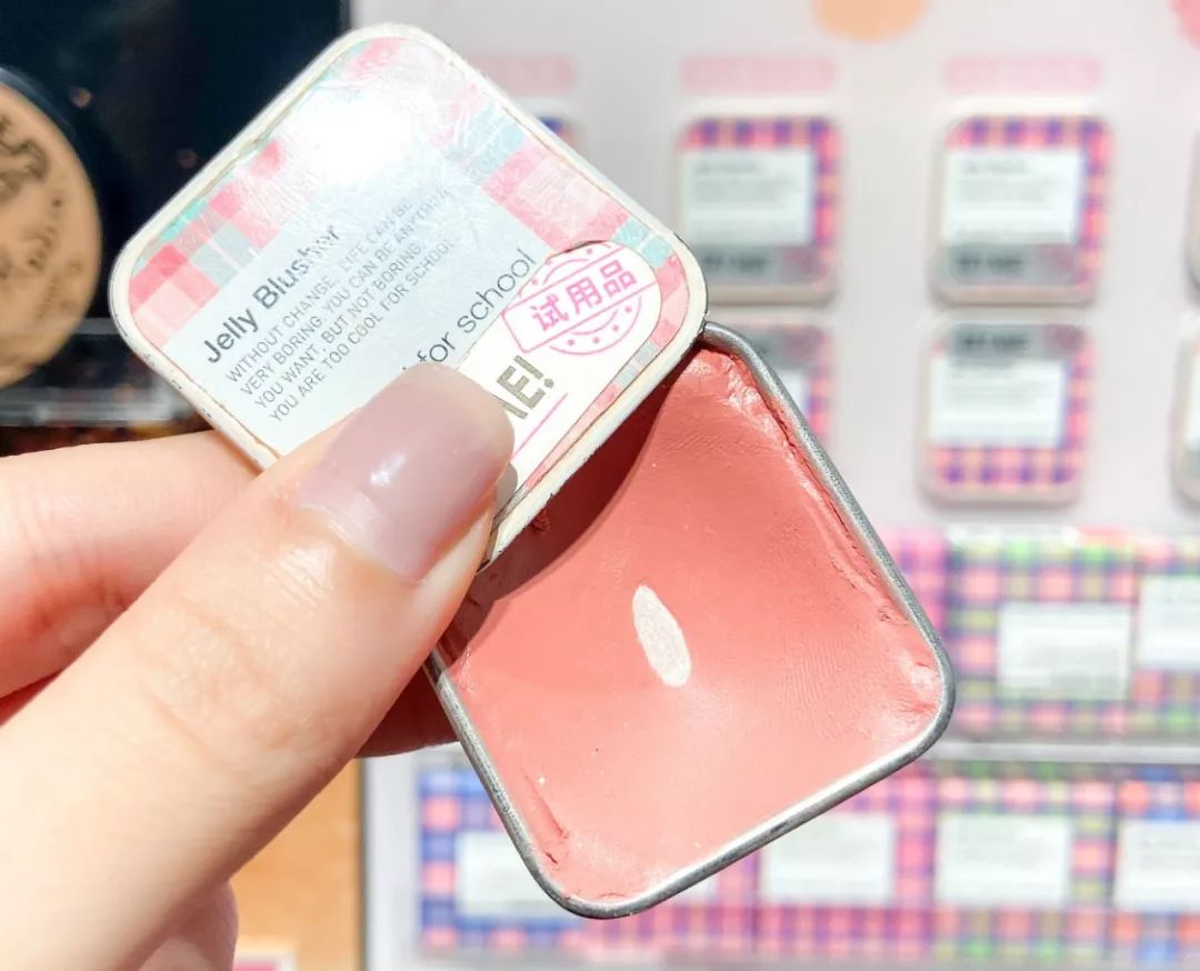 贫民窟女孩的天堂,贫民窟女孩儿的天堂