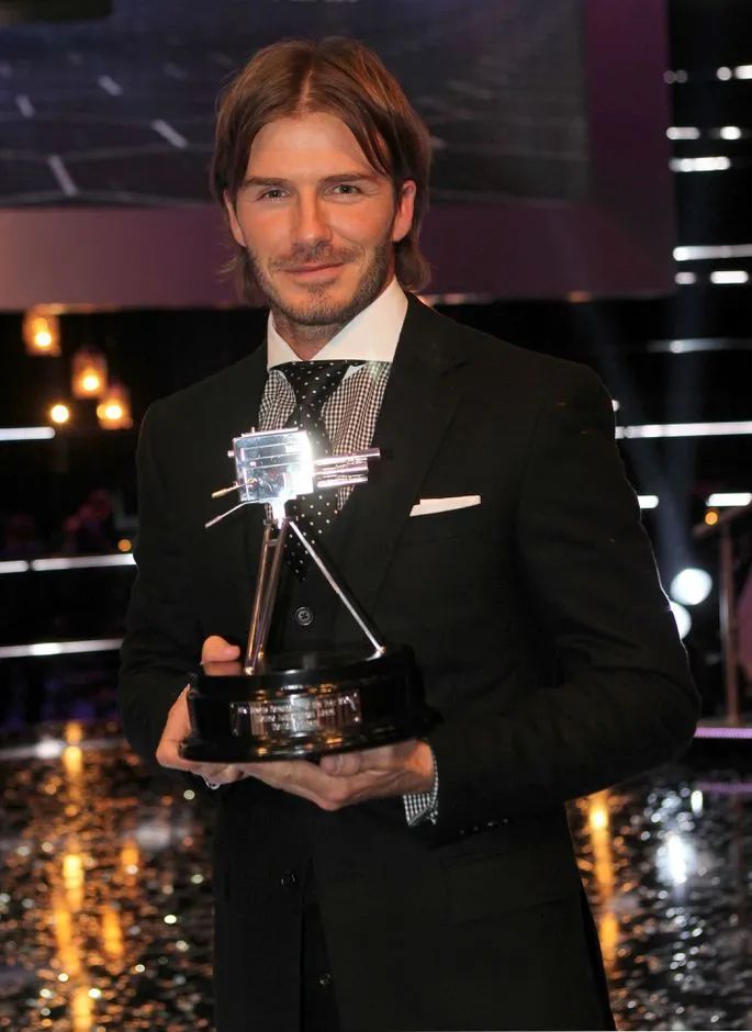 年轻时候的大卫贝克汉姆,45岁的贝克汉姆年轻照