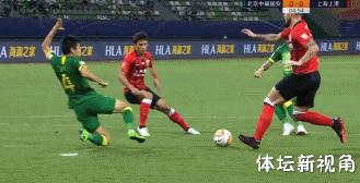 中超上港对申花红牌,上港补时遭绝平