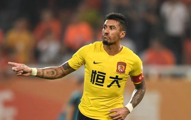 恒大巴西外援保利尼奥,保利尼奥晒中国香港夜景照片