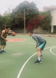 为什么我们的inandout会过不了人？这就是原因