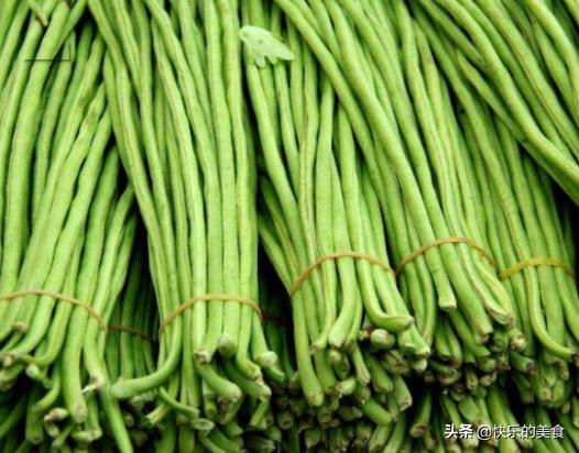 奶奶腌了50年的酸豆角公开秘方,腌制豆角怎么腌才好吃又不坏