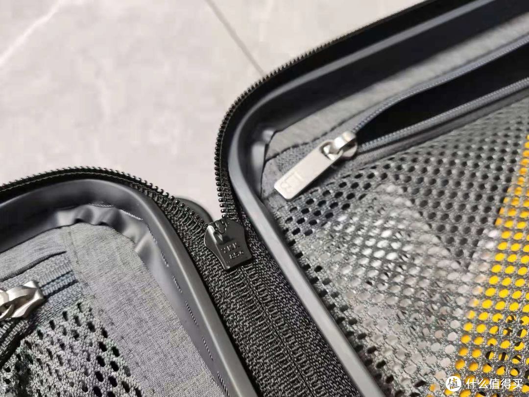 地平线8号静音万向轮旅行箱,24寸大容量行李箱地平线