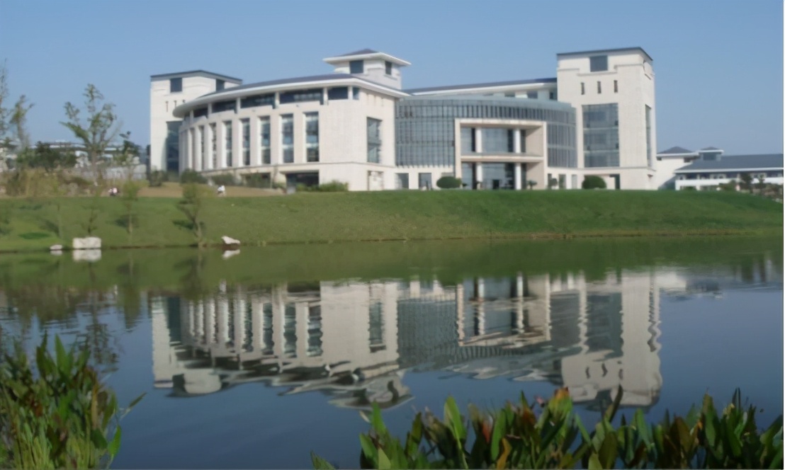 5所“不起眼”的高校，却培养了一大批公务员，就业不输985