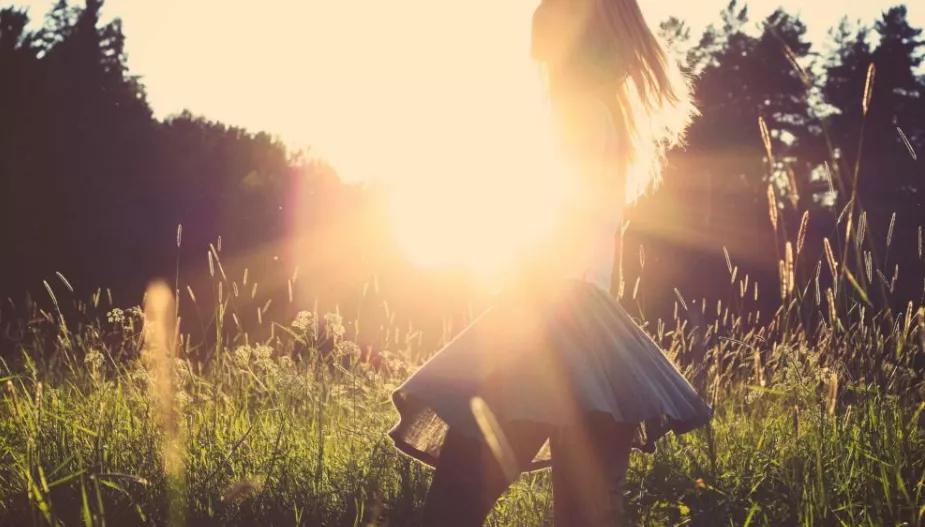 四个人的友情总有一个人多余,三人的友情总有一个人是多余的