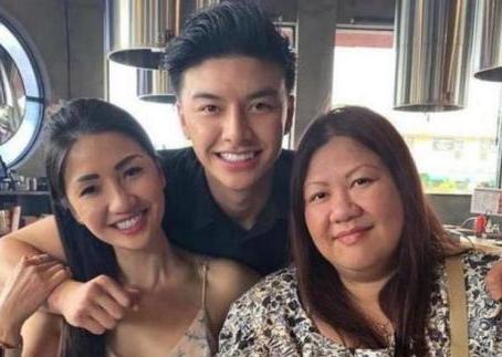 冻龄妈妈和儿子视频,冻龄妈妈和儿子酷似情侣