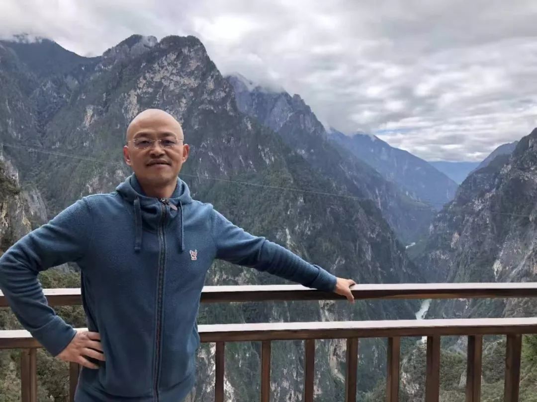 “桐”是一家人，面对疫情，我们“桐”舟共济！逆行者，我们等你凯旋