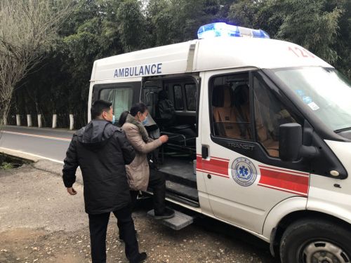 莲都区人大代表毛淑飞：一天打250多个电话帮村民卖菜