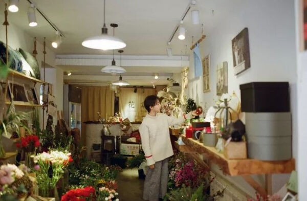 胶片机推荐自带胶卷,冷门又好用的胶片机