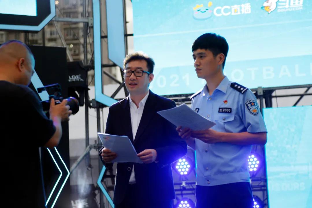 实况足球比赛出场动画,实况足球蓝色监狱球员上阵