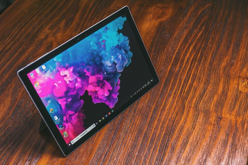 surfacepro和笔记本对比评测,macbookairm2和surfacepro9对比