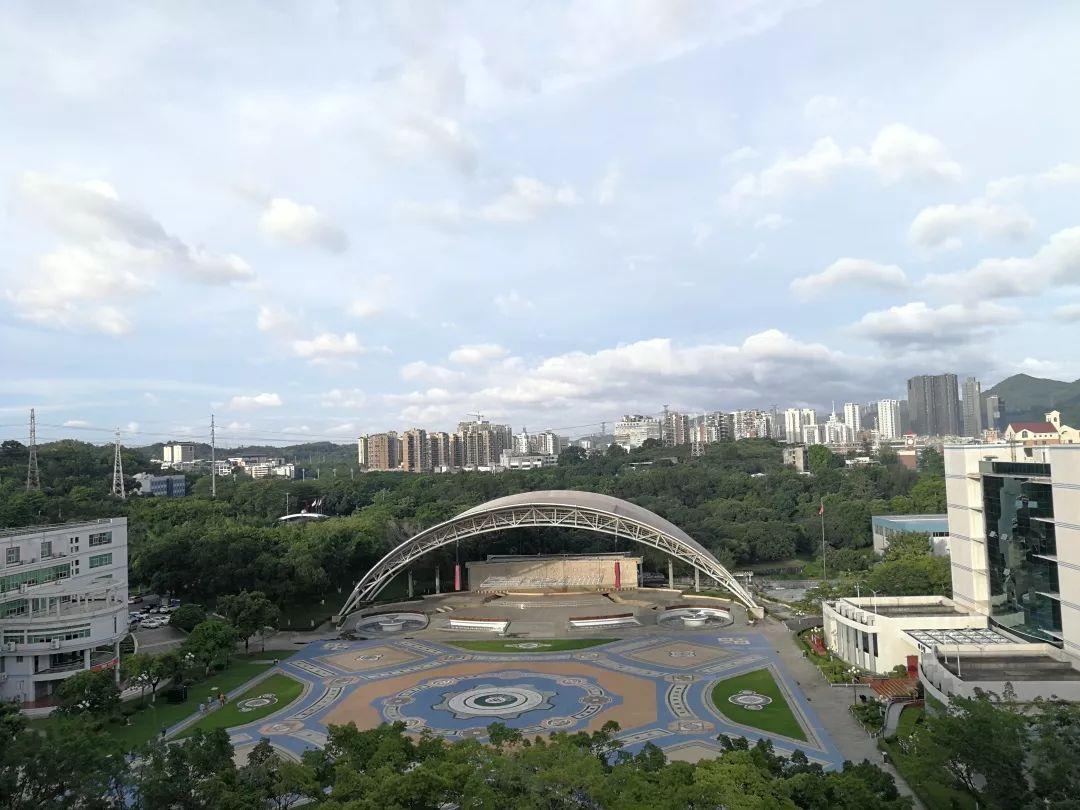 深职院在全世界排多少名,深职院全国最强大专