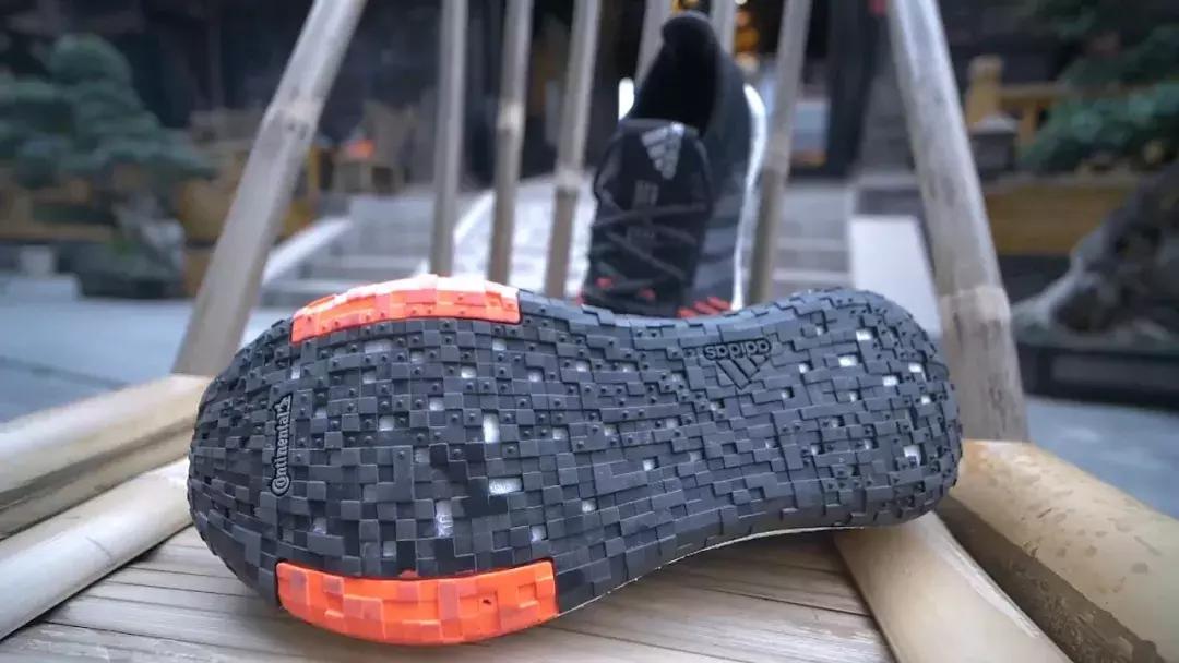 阿迪达斯boost能不能磨面,阿迪达斯boost踩屎感