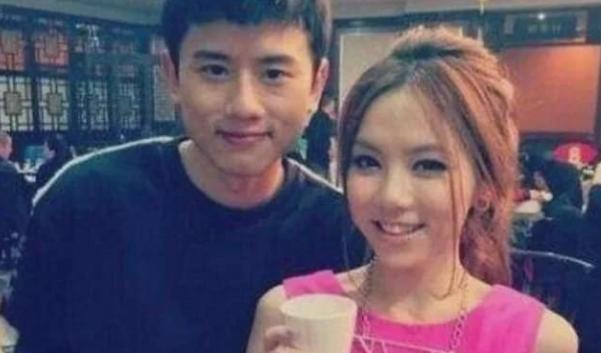 张杰爱谢娜还是邓紫棋,谢娜邓紫棋谈张杰