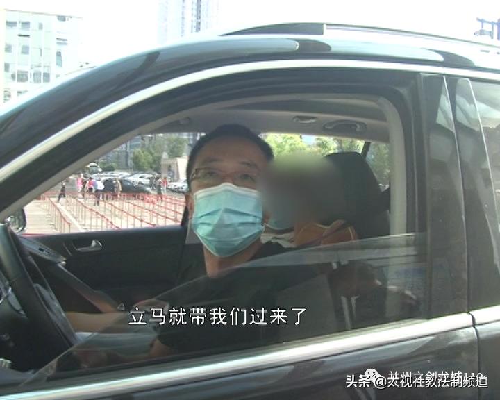 交警开道护送颅骨骨折儿童就医,市南交警紧急开道送断指伤员就医