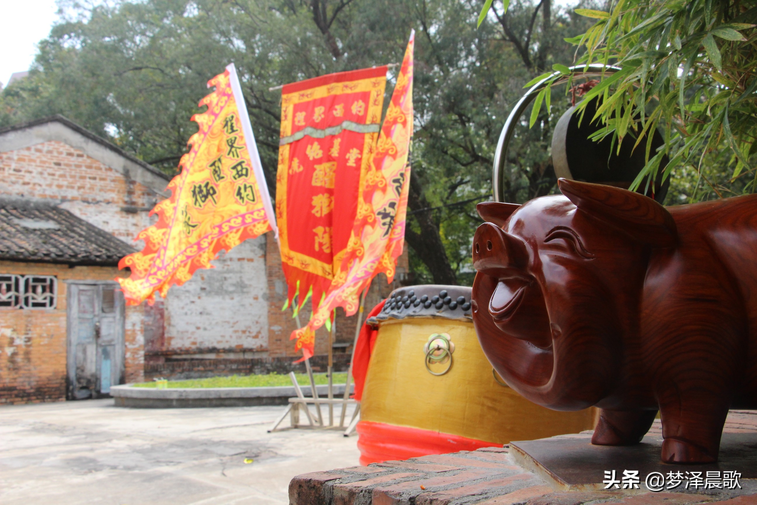 猪年喜庆舞蹈,猪年大吉喜气洋洋广场舞