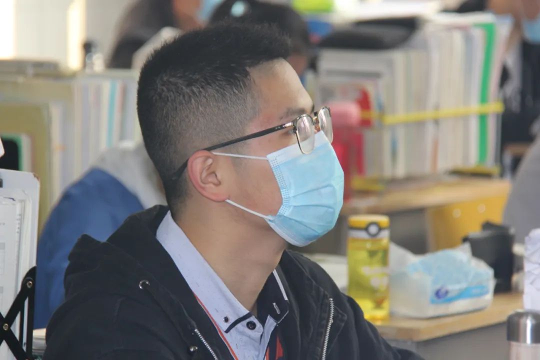 平顶山市一中新校园,平顶山市一高新生开学