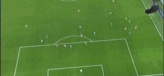 伊布梅开二度米兰4:0克罗托内,伊布重回ac米兰战绩