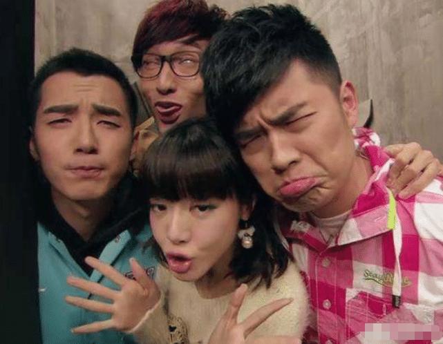 爱情公寓第四季18集张伟和展博,爱情公寓看了十年才懂的道理