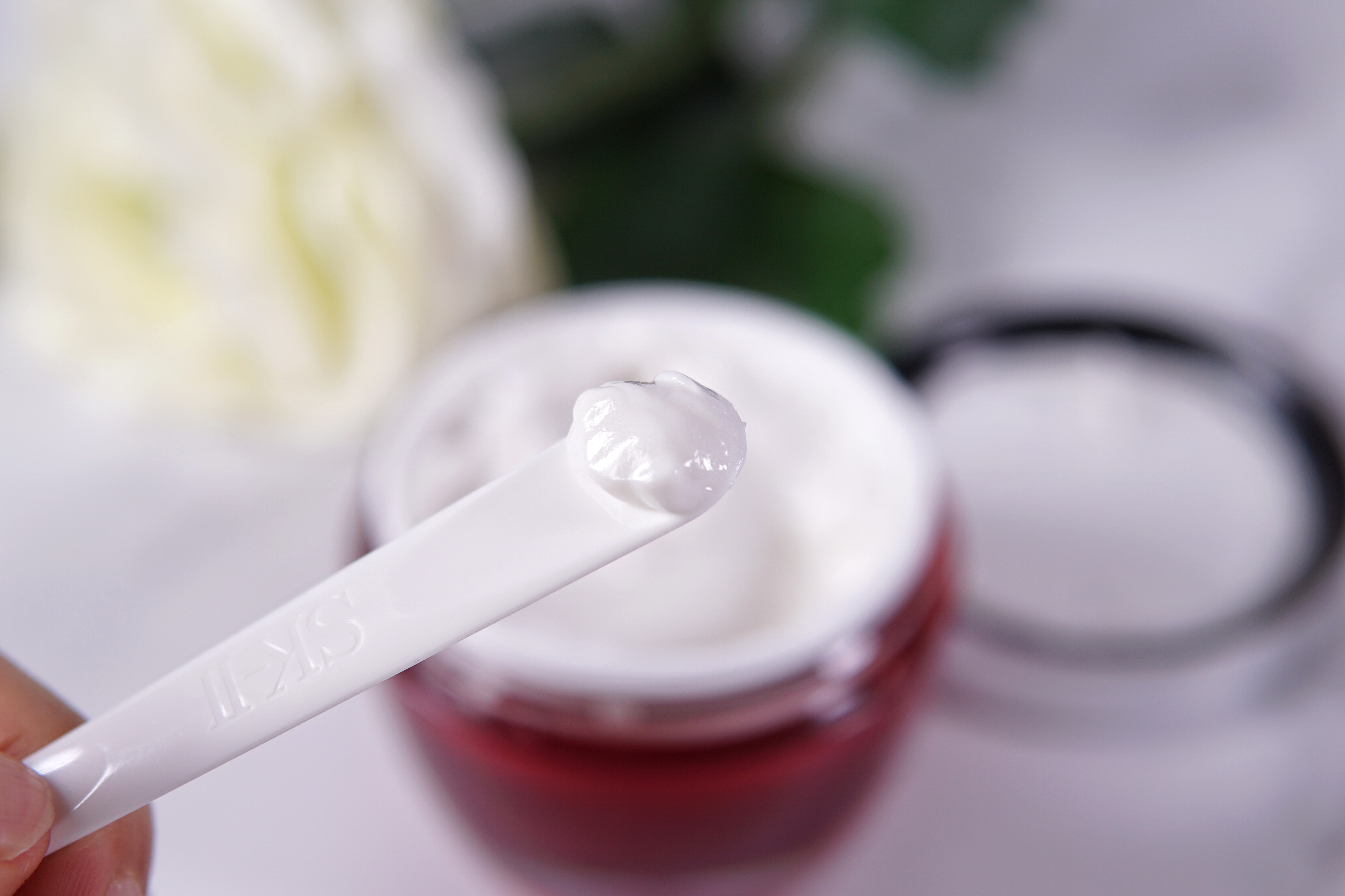 雅诗兰黛红石榴和olay大红瓶,olay大红瓶水250ml测评