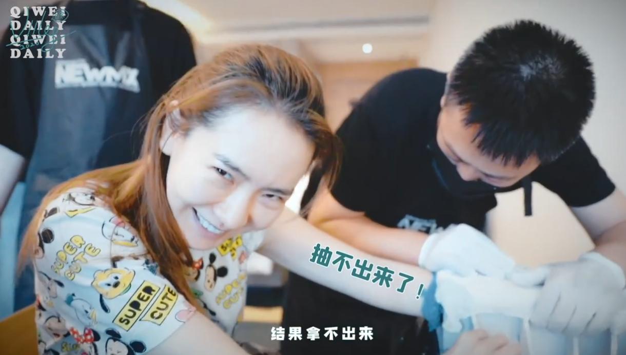 戚薇翻模,戚薇翻车造型