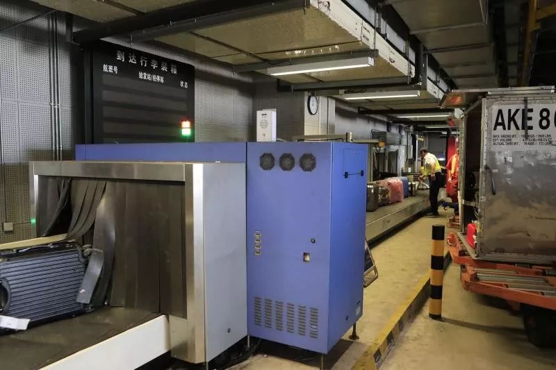 回国行李箱被海关贴上封条怎么办,回国行李被海关加锁