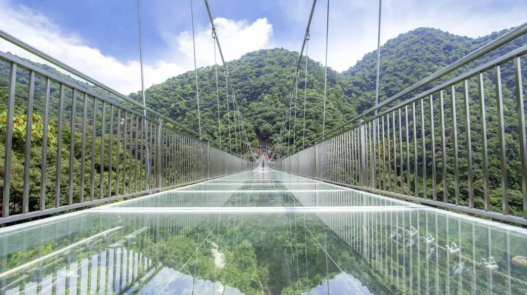 古龙峡天门悬廊灯光秀要门票吗,清远古龙峡刺激漂流